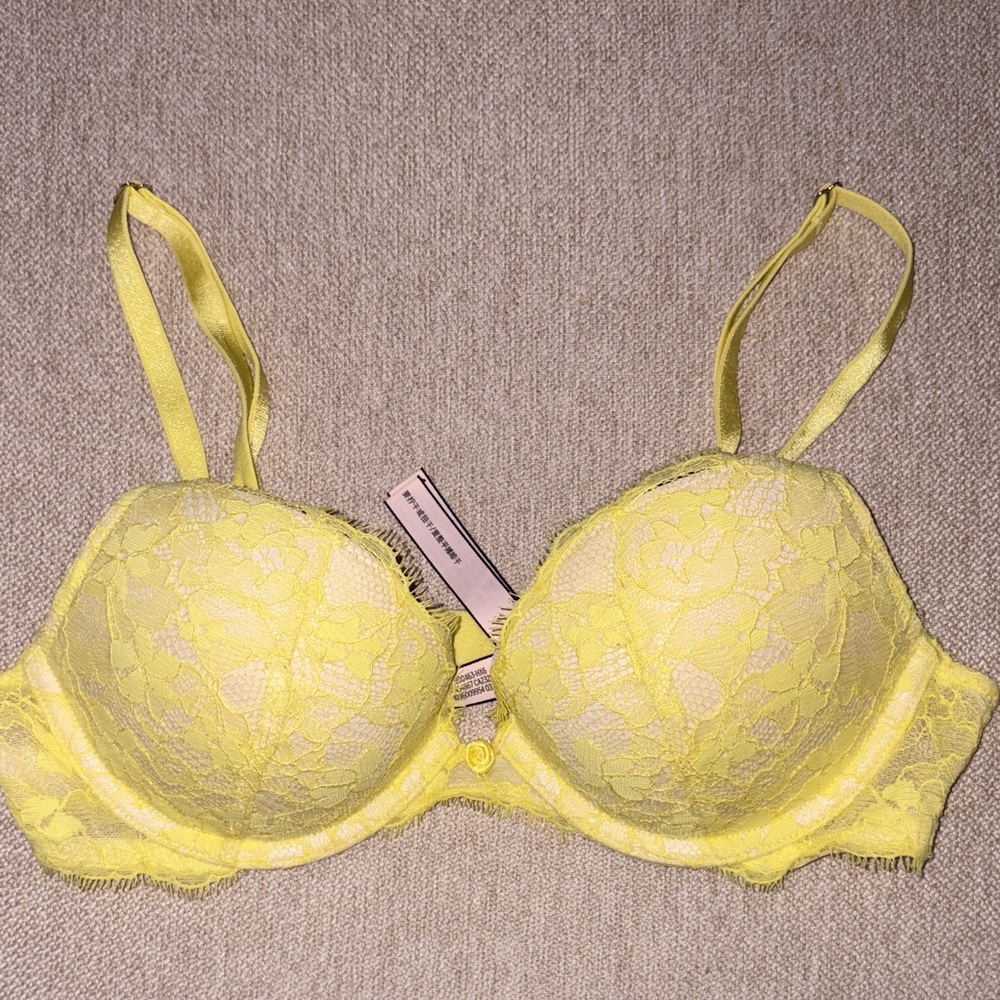 Victoria's Secret Sunny Lace Bra